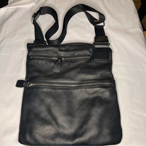 Elegant Black Leather Crossbody Bag